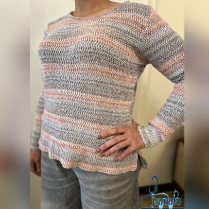 استایل واقعی مشتری با شومیز بافت رنگی جین وست