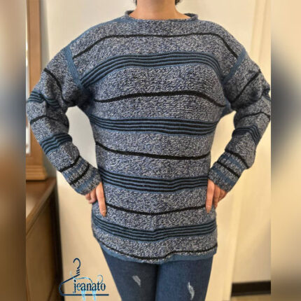 ست شومیز بافت راه راه با شلوار جین مام استایل و بوت بلند